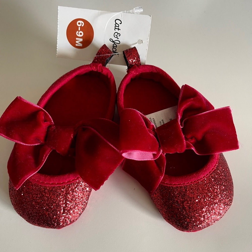 ❤️ glittery red baby shoes